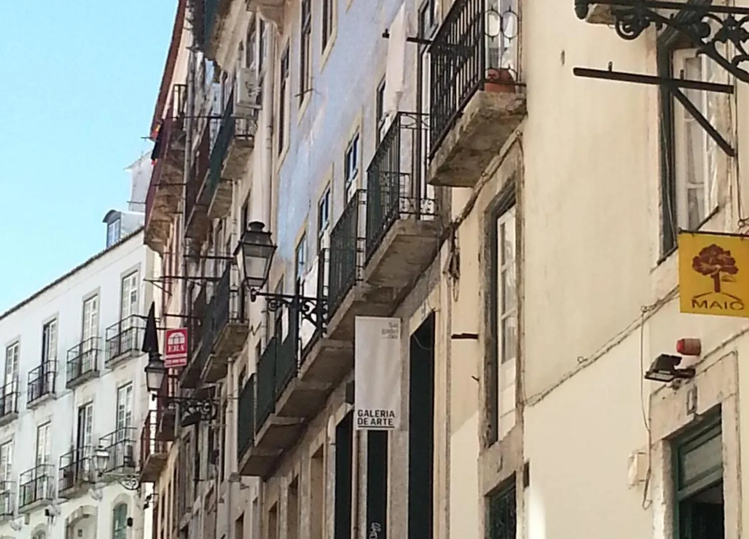 Apartment Cozy 1St Floor Flat Central Chiado District With Balconies And Ac 19Th Century Building Lisbon