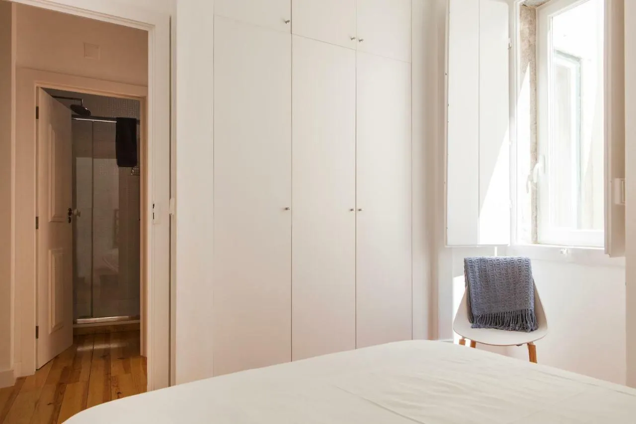 Cozy 1St Floor Flat Central Chiado District With Balconies And Ac 19Th Century Building Lisbon Portugal