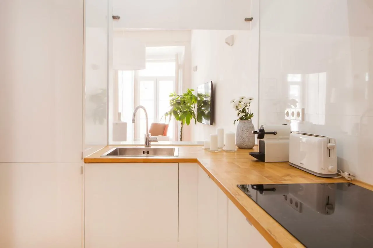 Cozy 1St Floor Flat Central Chiado District With Balconies And Ac 19Th Century Building Lisbon Apartment